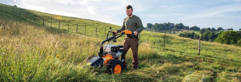 ecologiocal mowing with the as implement carrier